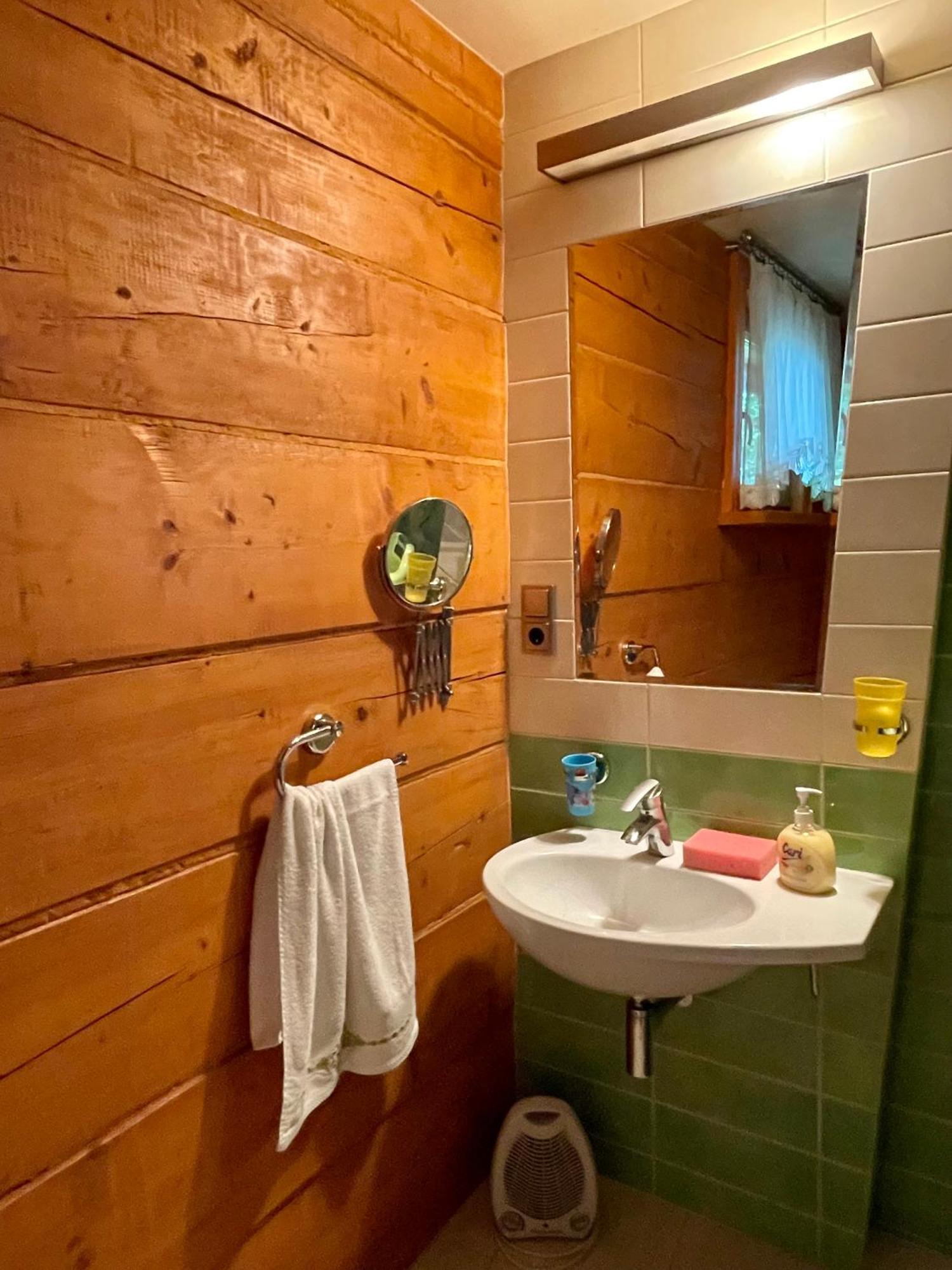 Holiday home Dom Z Bali Przy Szlaku Kasina Wielka