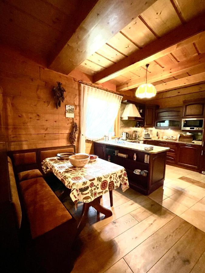 Dom Z Bali Przy Szlaku Holiday home *